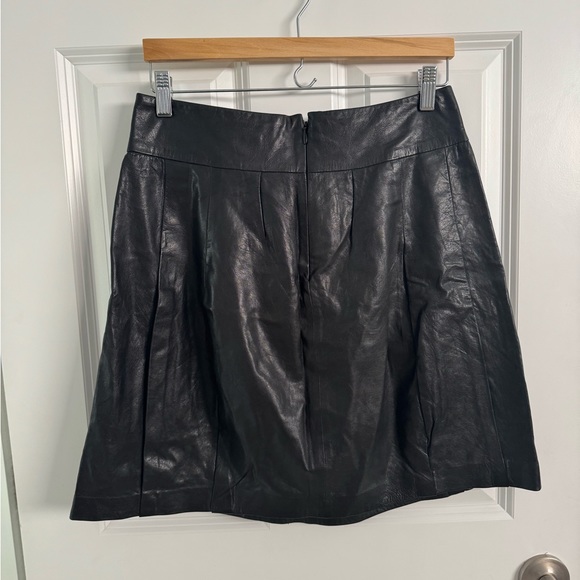 Vince leather black skirt size 8 - Picture 3 of 3